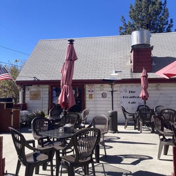 Broadway Cafe - Exterior patio area - Burgers Near Me - Big Bear City, California Broadway Cafe - Exterior patio area - Burgers Near Me - Big Bear City, California