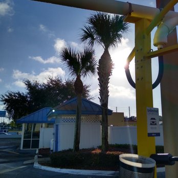 Rons Quality Tree Service - Palms mistercar wash - Tree Services Near Me - Orlando, Florida Rons Quality Tree Service - Palms mistercar wash - Tree Services Near Me - Orlando, Florida