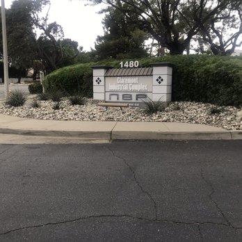 Plume Ridge Bottle Shop - the entrance to the facility - Beer, Wine & Spirits Near Me - Claremont, California