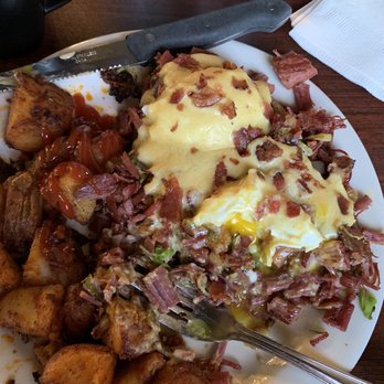 Toast Coffeehouse - Corned beef snd eggs - Coffee & Tea Near Me - Patchogue, New York