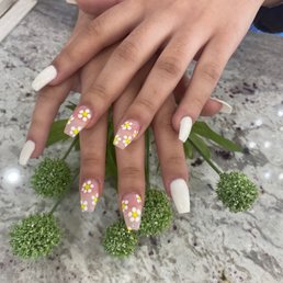 Brought along a friend and she loved her nails