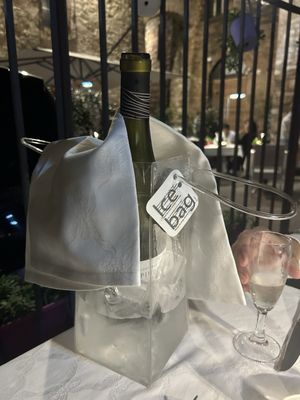 La Taverna by null