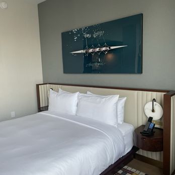 Hilton Arlington Rosslyn The Key - Hotels Near Me - Arlington, Virginia Hilton Arlington Rosslyn The Key - Hotels Near Me - Arlington, Virginia