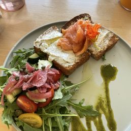 Lox plate