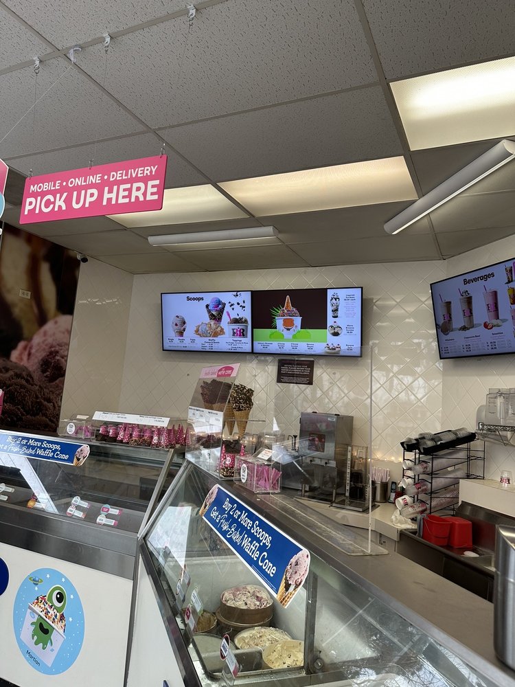 BASKINROBBINS Updated August 2024 44 Photos & 33 Reviews 5711 N