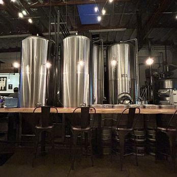 Ten Mile Brewing - Breweries Near Me - Signal Hill, California
