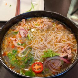 Mi & Pho - Ban Hue RareSteak