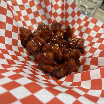 Munchyroad - Sweet and spicy Fried Chicken in sweet & spicy sauce - Korean Near Me - Las Vegas, Nevada Munchyroad - Sweet and spicy Fried Chicken in sweet & spicy sauce - Korean Near Me - Las Vegas, Nevada