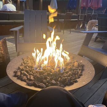 De La Nonna Big Bear - Fire pit in action - Pizza Near Me - Big Bear Lake, California De La Nonna Big Bear - Fire pit in action - Pizza Near Me - Big Bear Lake, California