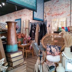 Werking Design and Decor - Inside store