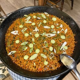 Vegetable paella