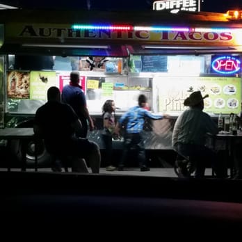 La Pinata - Late night eatin - Food Trucks Near Me - Oklahoma City, Oklahoma La Pinata - Late night eatin - Food Trucks Near Me - Oklahoma City, Oklahoma