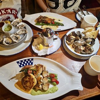Duke's Seafood - Seafood Near Me - Seattle, Washington