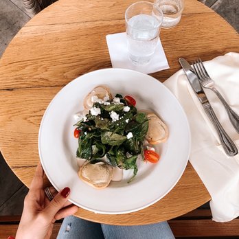 Serafina - Warm goats cheese & spinach salad: DELICIOUS! - Italian Near Me - San Juan, Puerto Rico Serafina - Warm goats cheese & spinach salad: DELICIOUS! - Italian Near Me - San Juan, Puerto Rico
