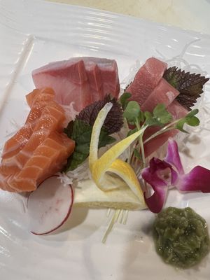 Haruki Sushi House by null