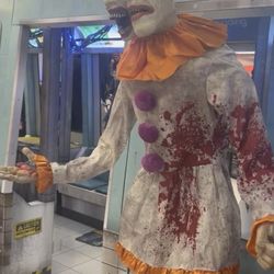 Spirit Halloween