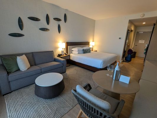 Maui Coast Hotel by null