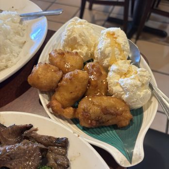 Thai Chili - Fried Banana & Coconut Ice Cream - Thai Near Me - Elk Grove, California Thai Chili - Fried Banana & Coconut Ice Cream - Thai Near Me - Elk Grove, California