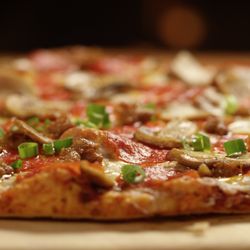 Me-n-Ed's Pizzeria