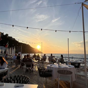Bagni Sant'Anna - Dinning area - Beach Bars Near Me - Sorrento, NA Bagni Sant'Anna - Dinning area - Beach Bars Near Me - Sorrento, NA