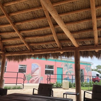 Caribbean Shores Hotel And Cottages 17 Photos Hotels 2625 Ne