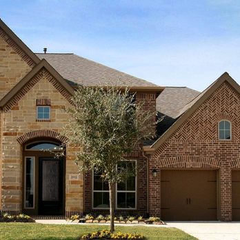 HighPoint Exteriors Roofing & Contracting - front of home - Roofing Near Me - McKinney, Texas HighPoint Exteriors Roofing & Contracting - front of home - Roofing Near Me - McKinney, Texas