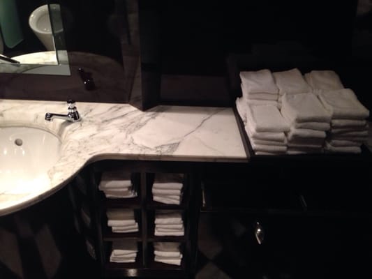 Twenty Third Bar by null