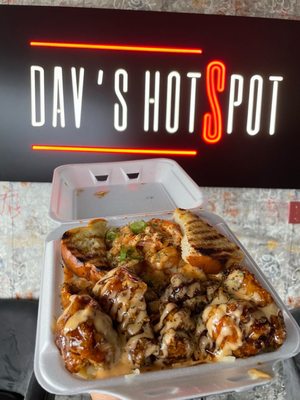 Dav’s Hotspot Restaurant + Lounge by null