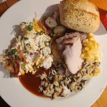 Great Wolf Lodge - Loose Moose Dinner Buffet! - Resorts Near Me - Williamsburg, Virginia