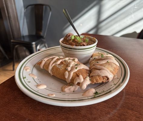 Elsie's Plate & Pie by null