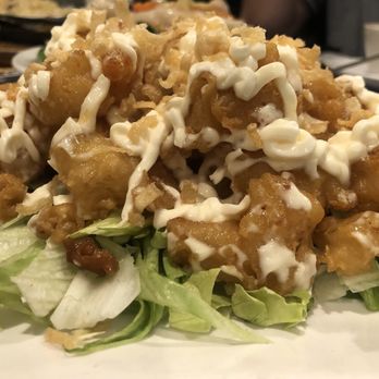 EAT Bistro - Is like honey walnut shrimp but better, with big crispy shrimp and the seasoning was perfect - Cantonese Near Me - Rosemead, California EAT Bistro - Is like honey walnut shrimp but better, with big crispy shrimp and the seasoning was perfect - Cantonese Near Me - Rosemead, California