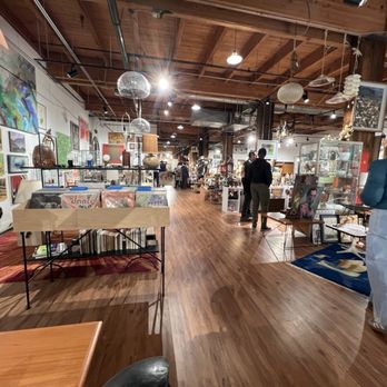 Narrative - 1/4/24 Interior - Antiques Near Me - Oakland, California