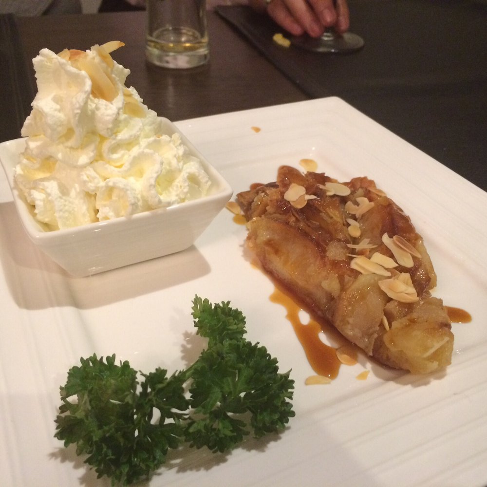 Coco Mango - Apple Dessert with Ice Cream...Delightful - Thai Near Me - Zaventem, VBR Coco Mango - Apple Dessert with Ice Cream...Delightful - Thai Near Me - Zaventem, VBR