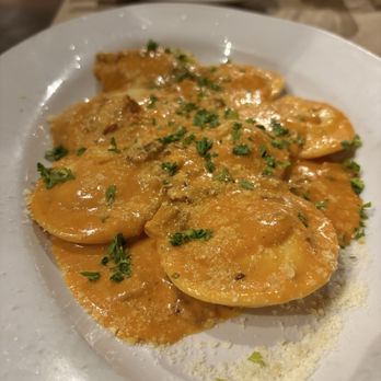 Dom Caruso's Cucina - Amazing Lobster Ravioli - Italian Near Me - Wilton Manors, Florida