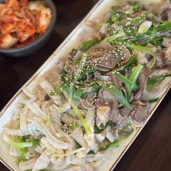 Traditional Korean Beef Soup - Modeum Suyuk - Korean Near Me - Edmonds, Washington Traditional Korean Beef Soup - Modeum Suyuk - Korean Near Me - Edmonds, Washington