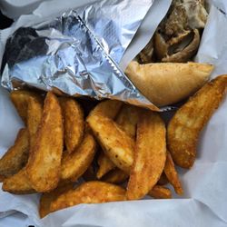 Big Papa Gyro - Gyro Philly Cheesesteak Sandwich & Potato Wedges