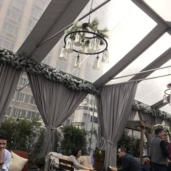 Refinery Rooftop - Day time decor - Lounges Near Me - New York, New York Refinery Rooftop - Day time decor - Lounges Near Me - New York, New York