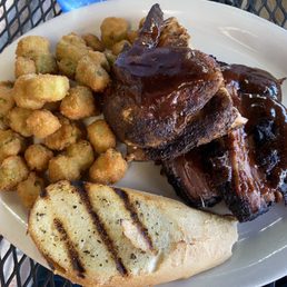 Lunch plate with 1/4 chicken and brisket, fried okra, toast
