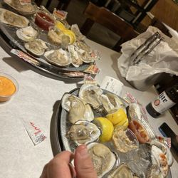 The Madden Crab - Oysters that did NOT taste fresh. We couldn't finish eating them.