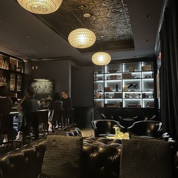 Straight Up Whiskey Bar - Decor - Cocktail Bars Near Me - Scottsdale, Arizona Straight Up Whiskey Bar - Decor - Cocktail Bars Near Me - Scottsdale, Arizona