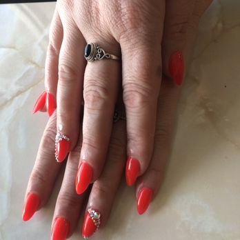 Friendly Nails and Spa - Gel X by Julie - Nail Salons Near Me - La Mirada, California