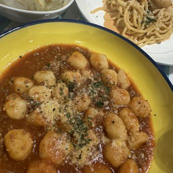 Cucina Moon - Pasta Shops Near Me - Honolulu, Hawaii