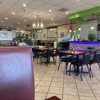 Pho Le - Beautiful decoration and relaxing environment to dine in - Vietnamese Near Me - Manassas, Virginia Pho Le - Beautiful decoration and relaxing environment to dine in - Vietnamese Near Me - Manassas, Virginia