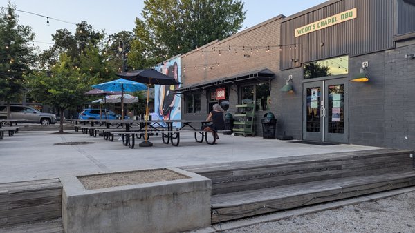 Wood’s Chapel BBQ by null