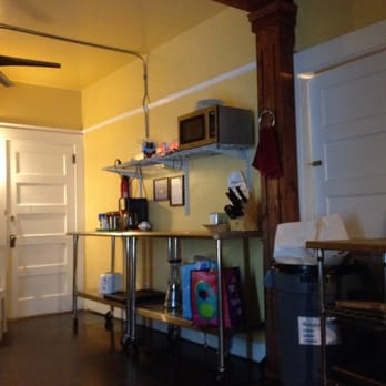 Hostel On 3rd - Kitchen - Hostels Near Me - San Diego, California Hostel On 3rd - Kitchen - Hostels Near Me - San Diego, California