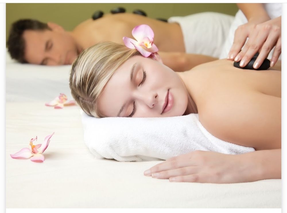 Eva Spa Massage Logo