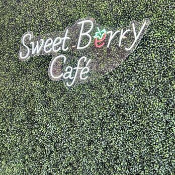 Sweet Berry Cafe - Entrance sign - Breakfast & Brunch Near Me - South Elgin, Illinois
