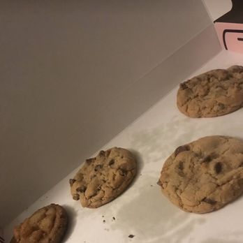 Crumbles Cookies - Desserts Near Me - Corona, California