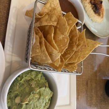 Veranda Restaurant - House Made Guacamole Salsa - American Near Me - San Diego, California Veranda Restaurant - House Made Guacamole Salsa - American Near Me - San Diego, California
