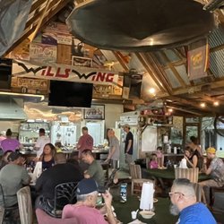 Wallaby Ranch Hang Gliding - Breakfast after morning flights